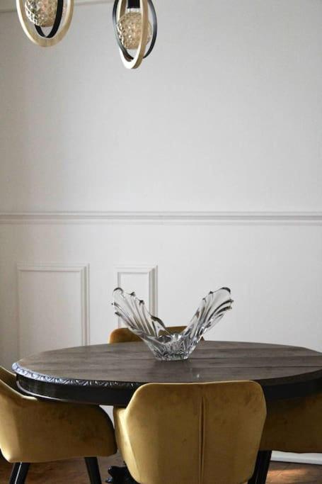Spacieux Appartement 4 Couchages, Terrasse Privee ナルボンヌ エクステリア 写真
